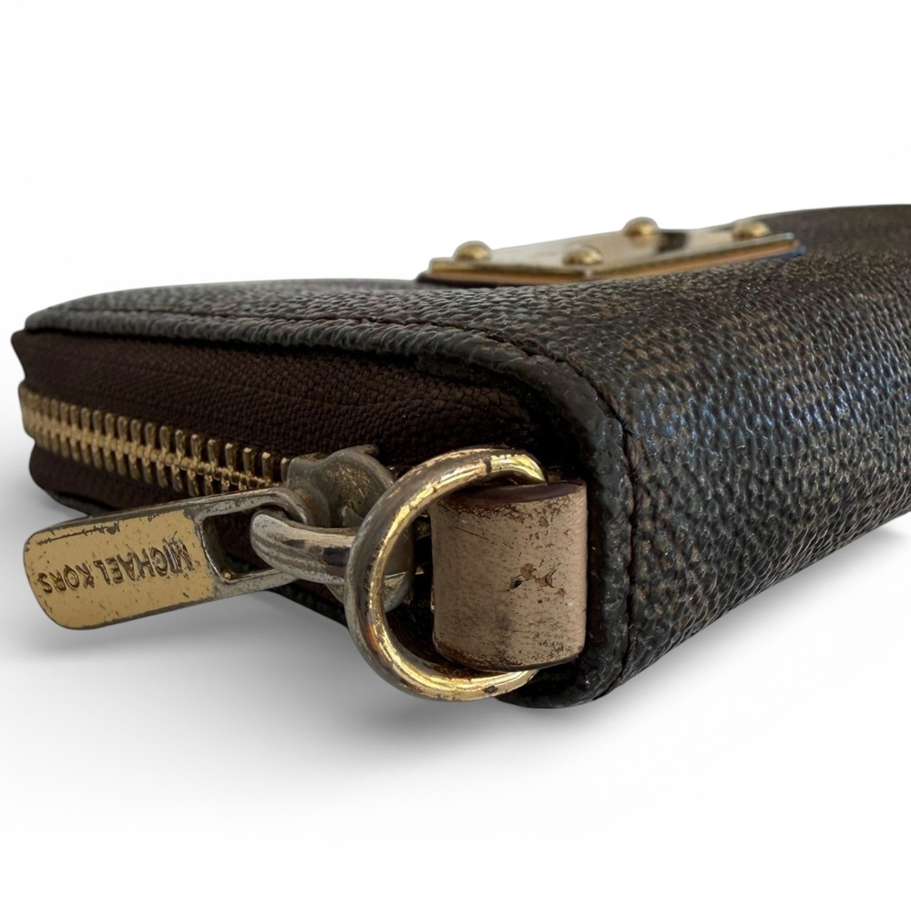 Givey Michael Kors Brown Medium Zip Around Wallet Gold Tone Plaque or Surprise - Picture 5 of 9